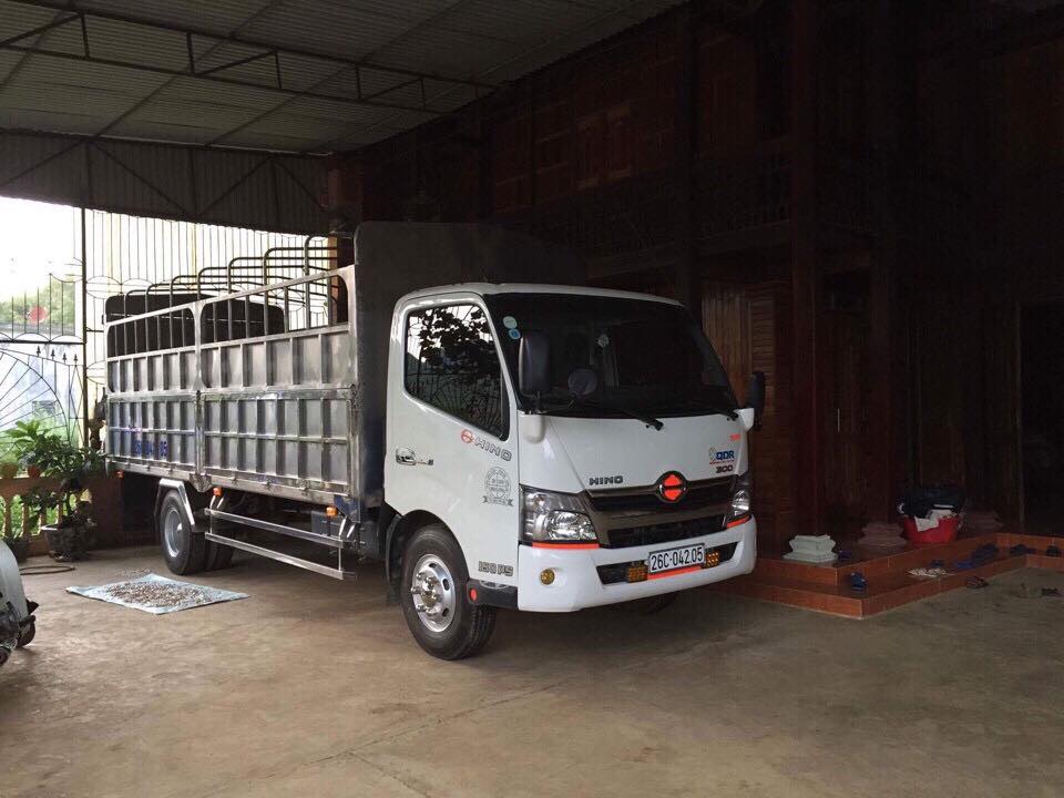 Bán xe tải Isuzu 9 tấn thùng bạt giá rẻ nhất miền nam trả góp 80 lãi suất  thấp