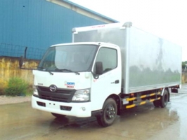 Xe tải Hino XZU730 có trọng lượng 5 tấn mui bạt giá rẻ tại Hà Nội