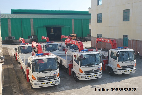 xe cẩu hino tại việt nam